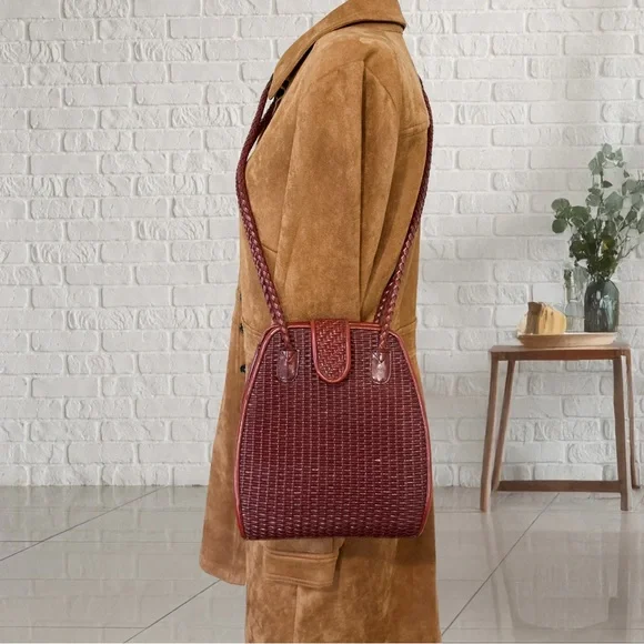 Vintage 1980s Warren Reed Oxblood Woven Leather Saddle Bag Structured - Picture 6 of 15